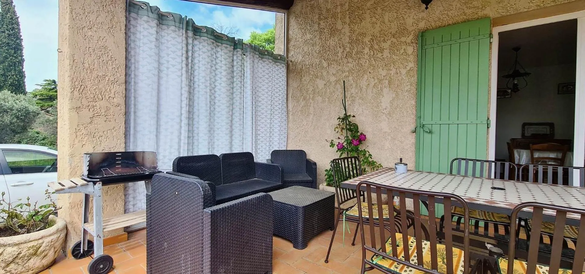Les 2 Cypres, House And Pool Villa Chateauneuf-du-Pape France